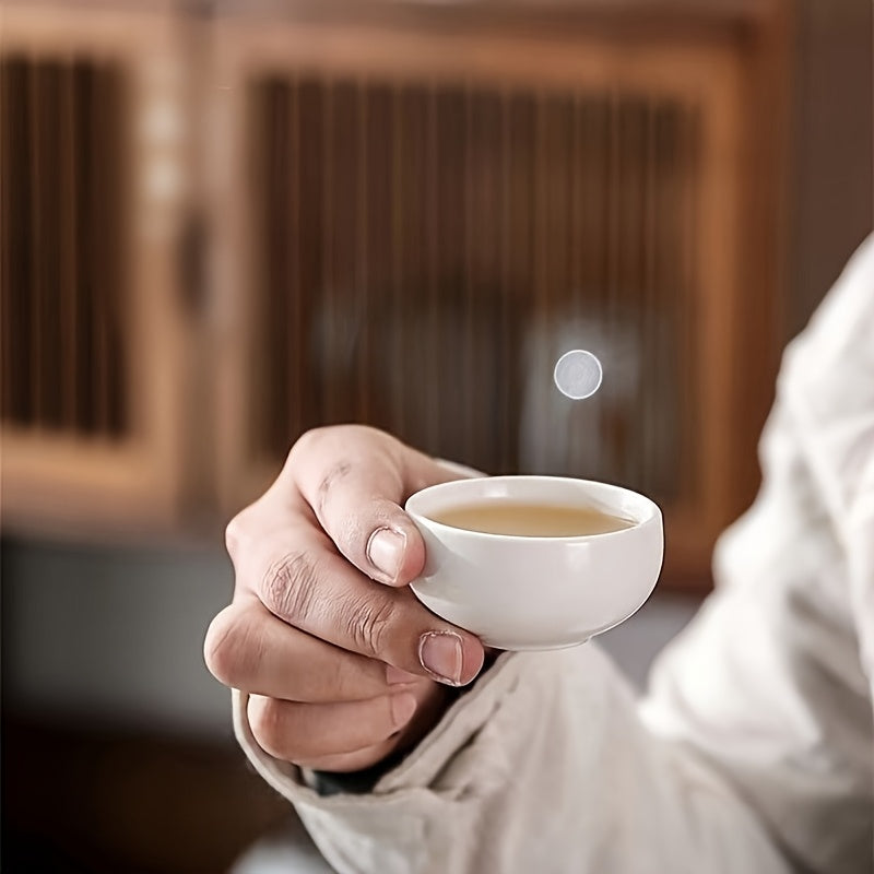 White Heat Resistant Ceramic Tea Set with 1 Teapot and 4 Cups, Kung Fu Portable Travel Outdoor Minimalist Office Japanese Style Tea Cup