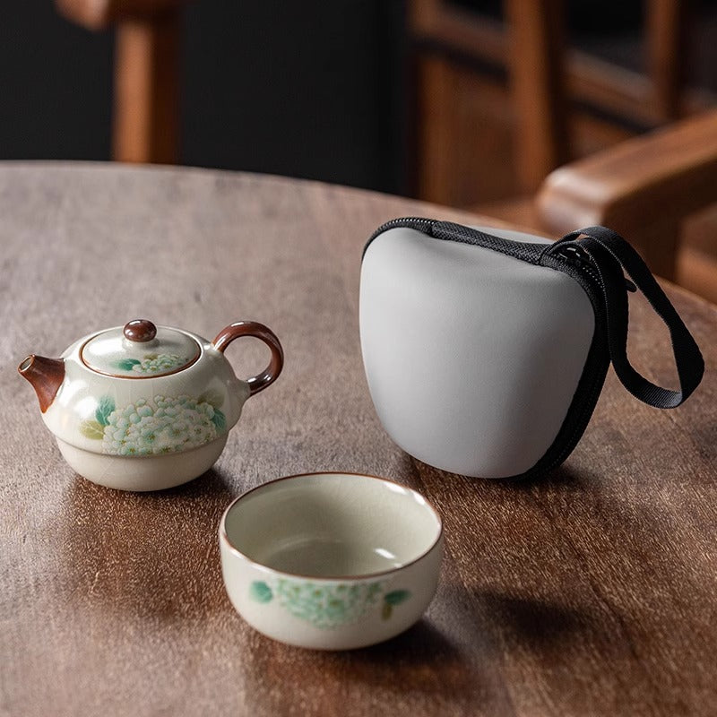 Ruyao Hydrangea Ceramic Teapot+ Teacup Set, Crackled Glaze Portable Tea Set, Suitable for Home Office Desktop Decoration and Use, Party Atmosphere Decorative Item, Holiday Gift for Friends